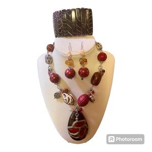 Costume jewelry trio in red, cream & black -  necklace, bracelet & earrings -EUC